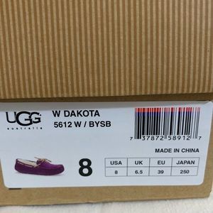 Brand New Ugg Dakota Moccasin